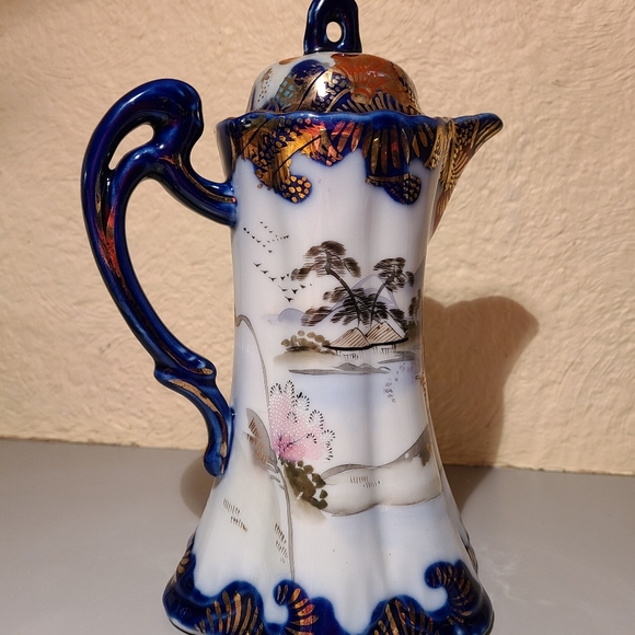 Antique Kutani Porcelain Flow Blue Chocolate Carafe - Picture 2 of 11